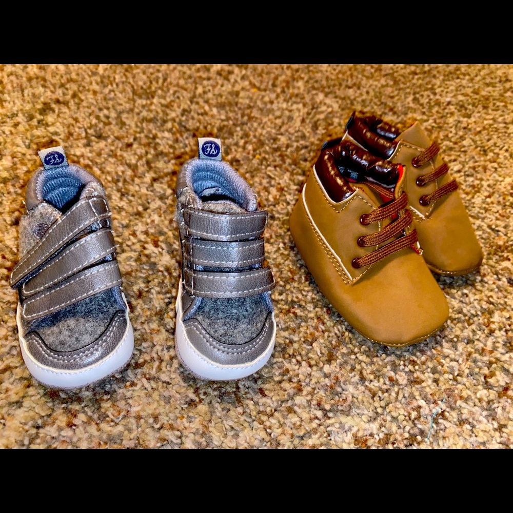 Baby crib shoes lot